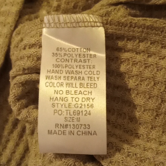 Umgee Flutter Sleeve Thermal Blouse with Peplum Hem - Picture 7 of 7